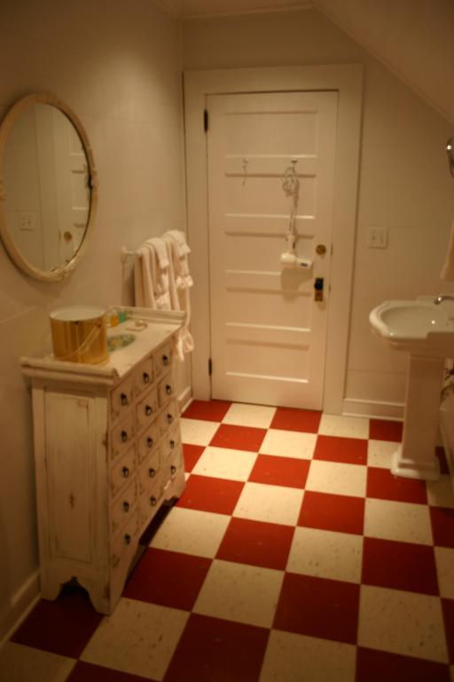 מנטאו Cameron House Inn מראה חיצוני תמונה
