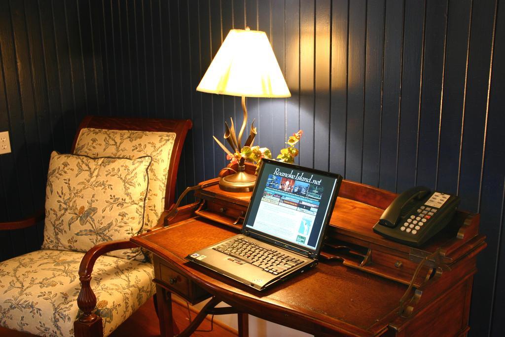 מנטאו Cameron House Inn מראה חיצוני תמונה